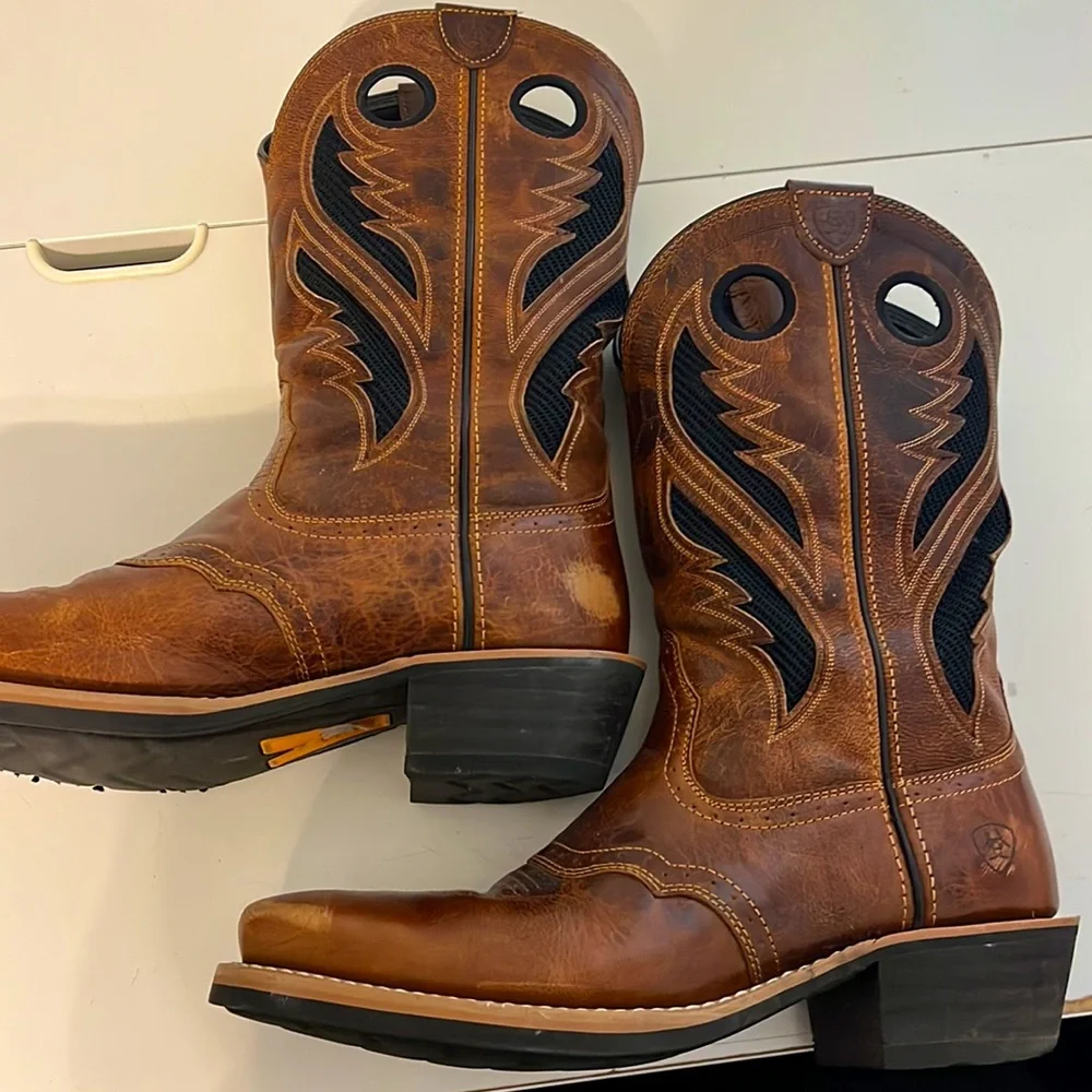 Ariat Brown and Black Men's Western Cowboy Boots - Picture 2 of 4